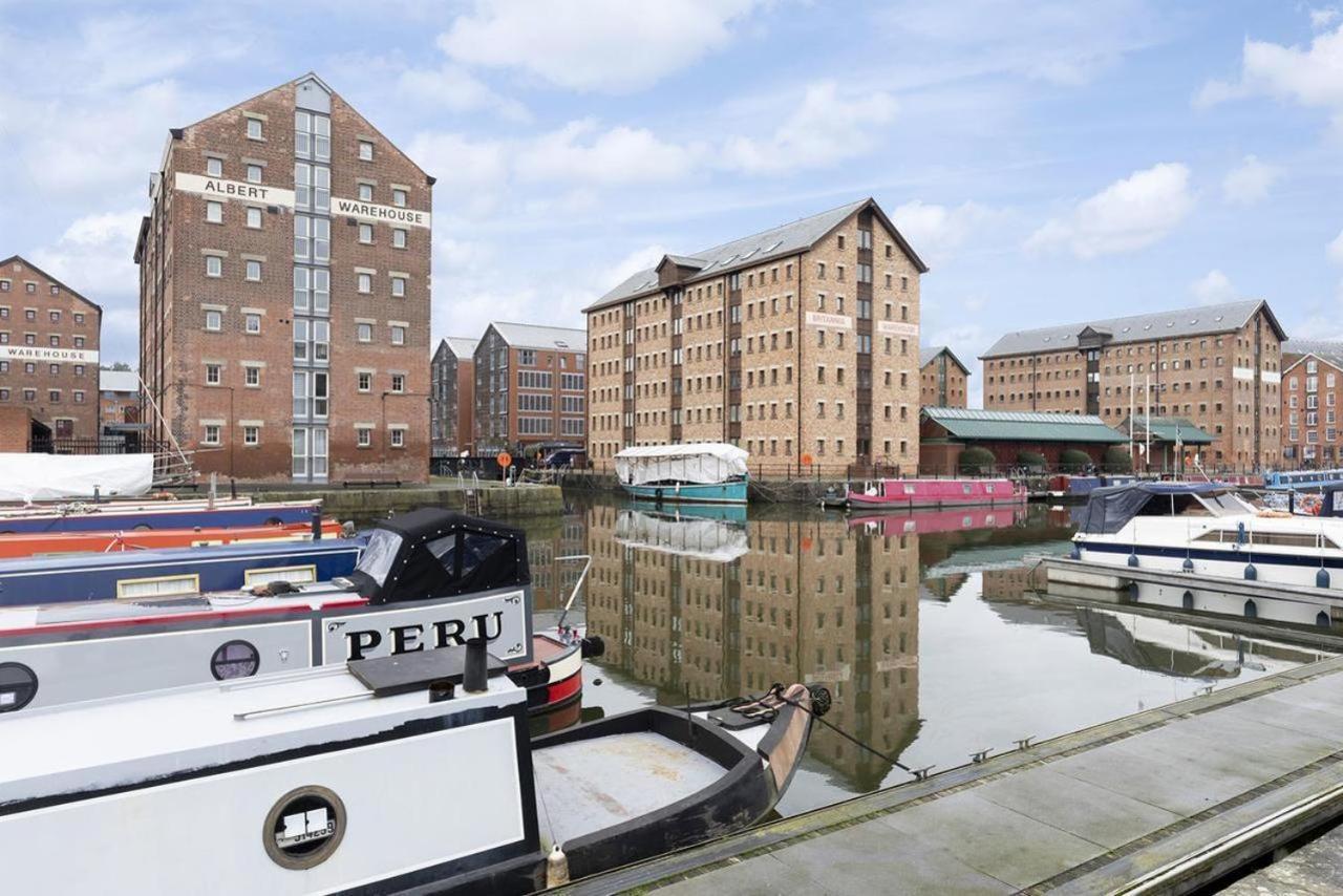 Elliot Oliver - Stylish 2 Bedroom Apartment With Parking In The Docks Gloucester Buitenkant foto